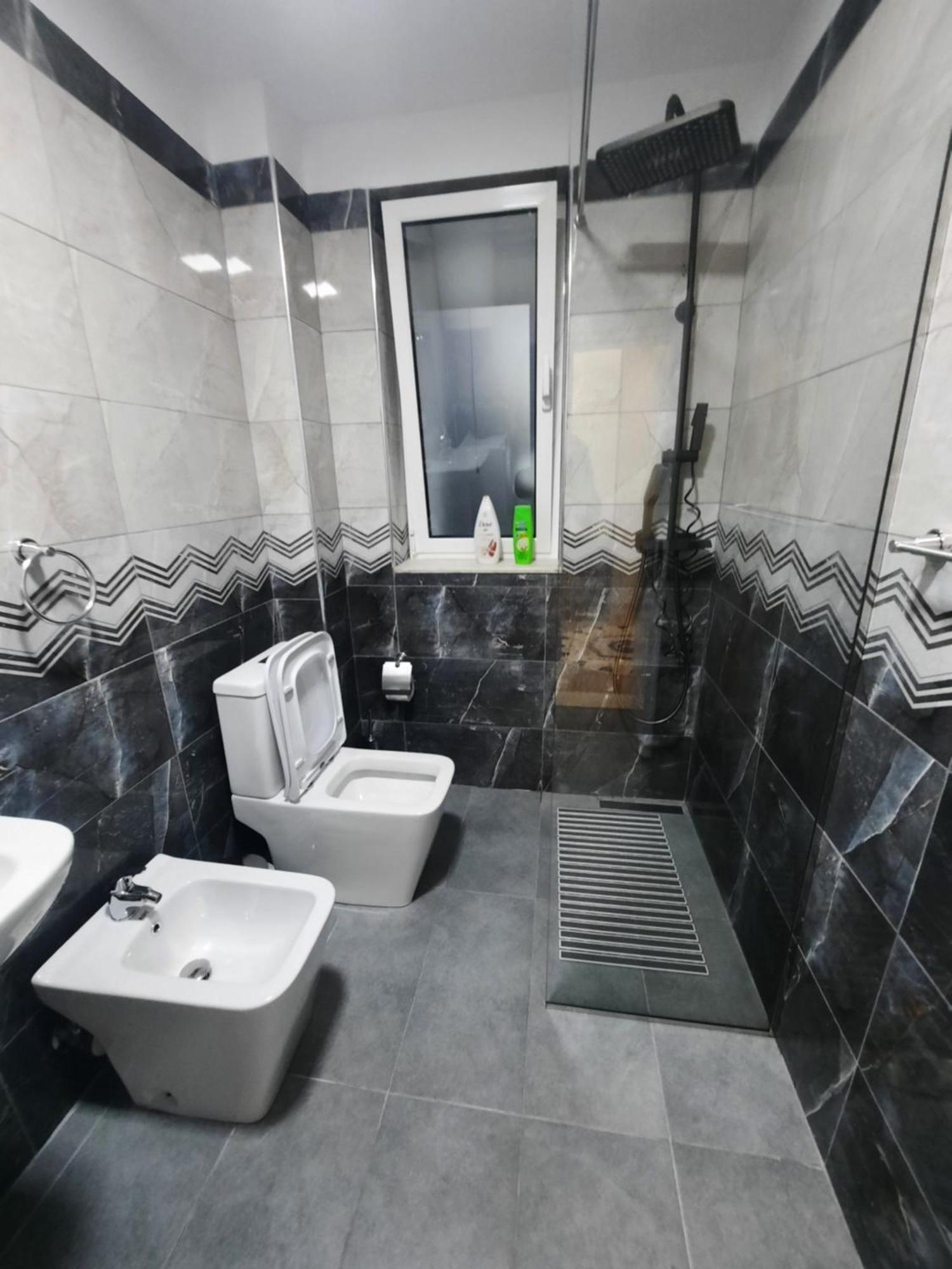 Apartment Genius *
